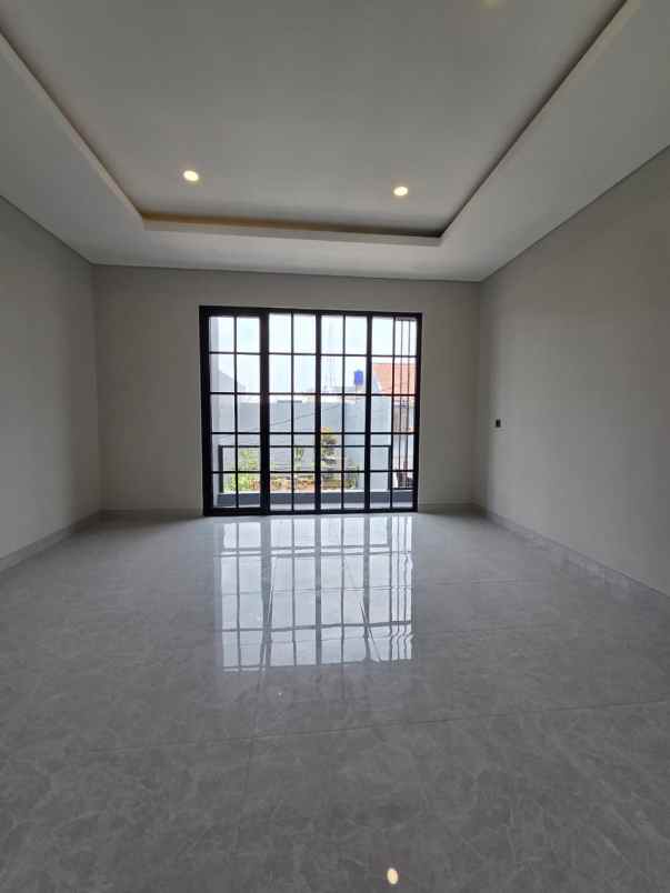 dijual rumah kavling dki