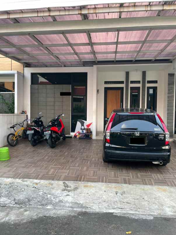 dijual rumah kec cimahi utara