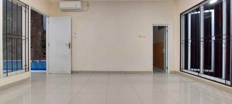 dijual rumah kel kebagusan kec pasar