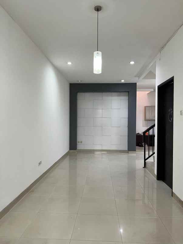 dijual rumah kelapa puan kelapa gading