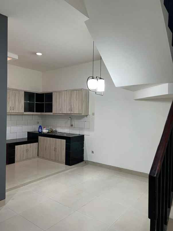 dijual rumah kelapa puan kelapa gading