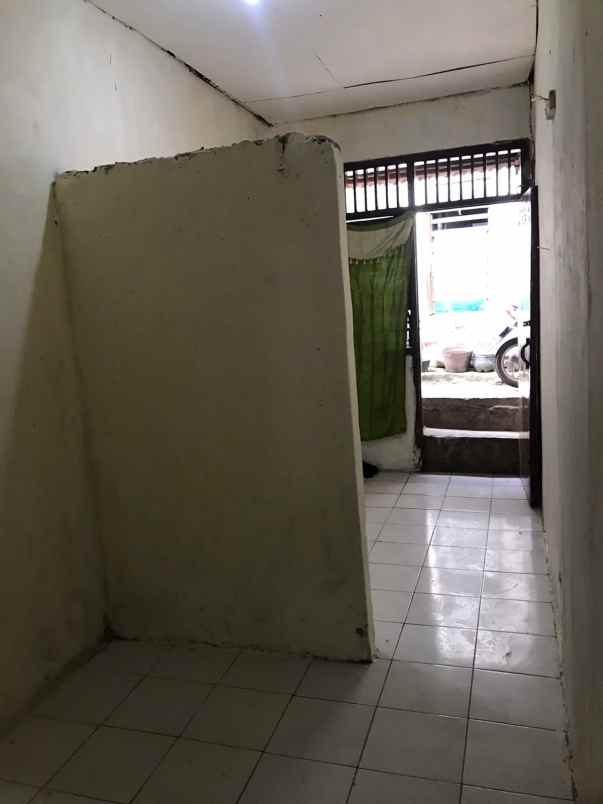 dijual rumah kemirimuka beji depok
