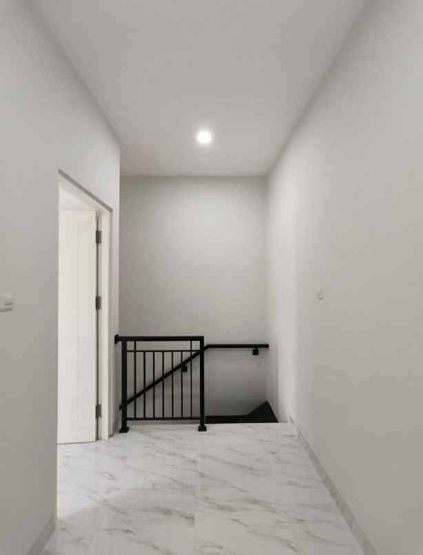 dijual rumah kenjeran