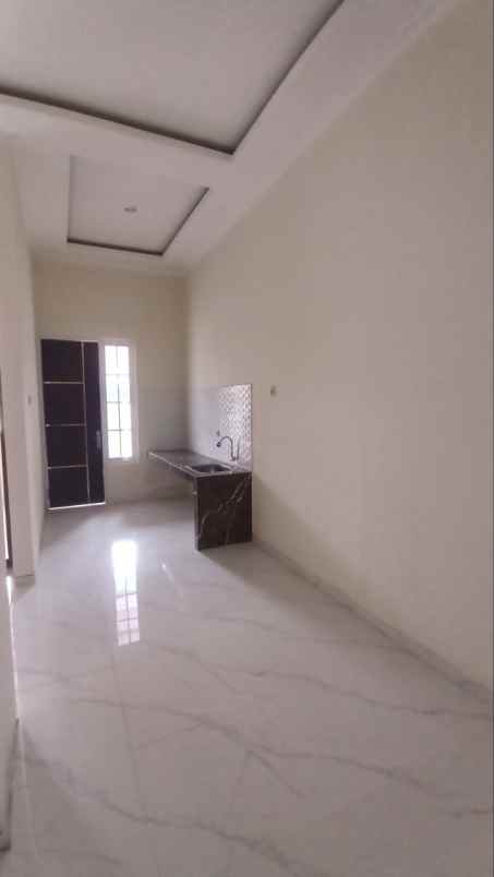 dijual rumah ketintang regency gayungan