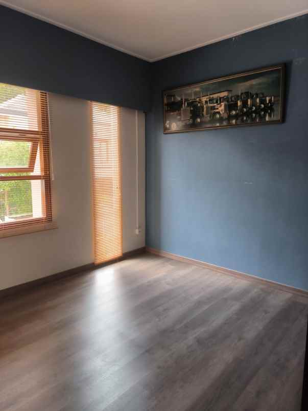 dijual rumah komplek bali garden city view