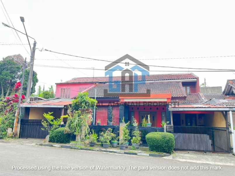 dijual rumah komplek baros