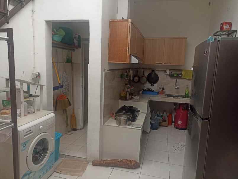 dijual rumah komplek batu mas nusa