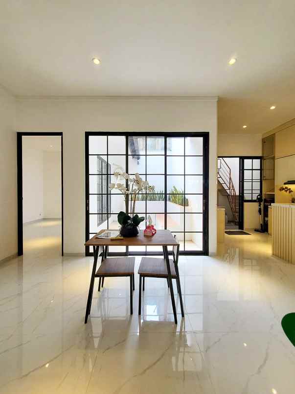 dijual rumah komplek bintaro jaya sektor 7