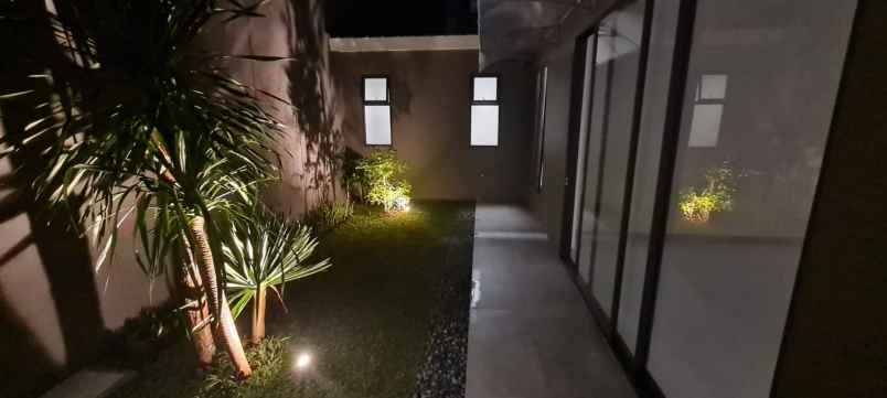 dijual rumah komplek cipinang elok 2