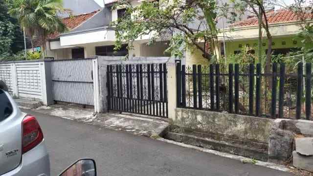 dijual rumah komplek depkes 1 jl