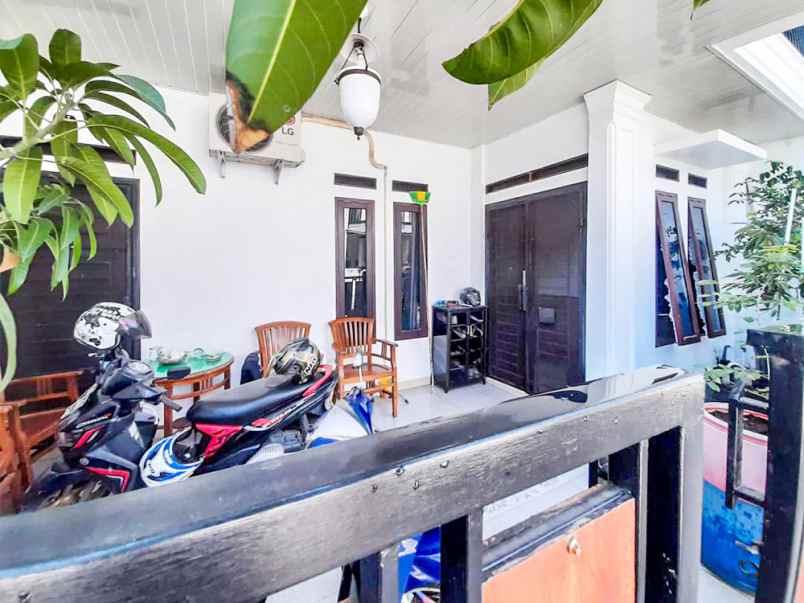 dijual rumah komplek griya andalas jl