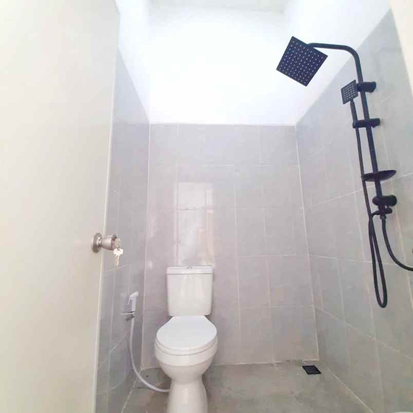 dijual rumah kota harapan indah bekasi