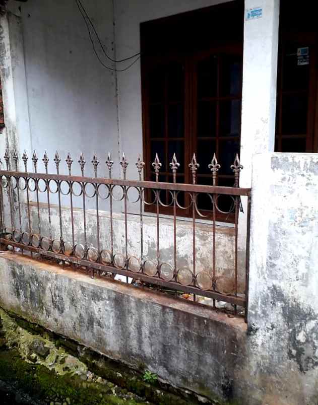 dijual rumah lokasi strategis di tengah kota jakarta