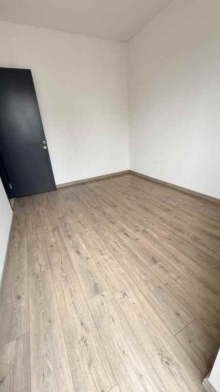 dijual rumah maison de wisteria cakung