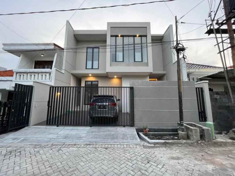 dijual rumah manyar tirtoasri