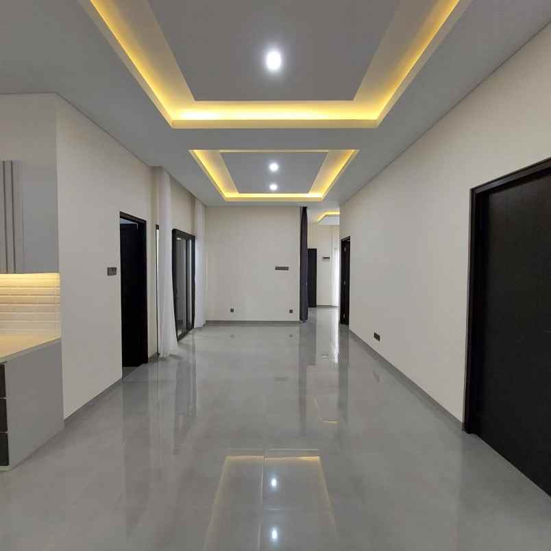 dijual rumah margahayu permai