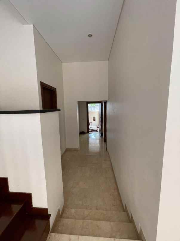 dijual rumah mewah jalan bungur kemang jakarta selatan