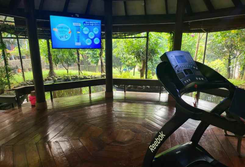 dijual rumah mewah serasa villa di jagakarsa