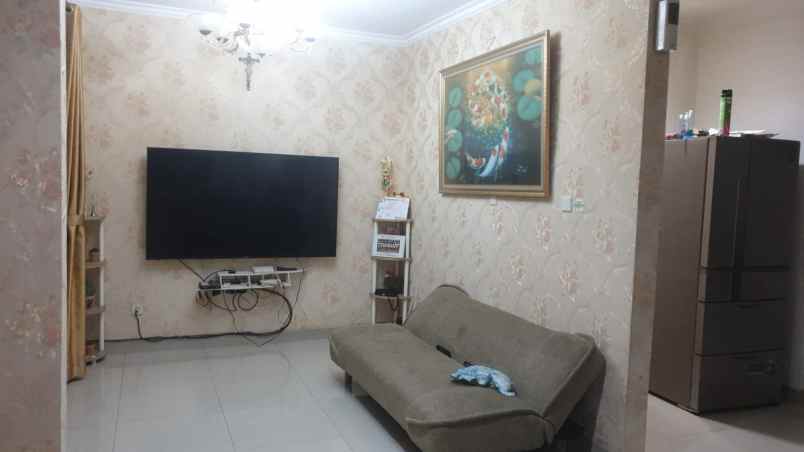 dijual rumah modern hill pondok cabe