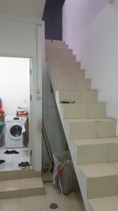 dijual rumah modern hill pondok cabe