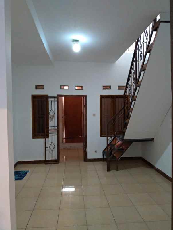 dijual rumah modern minimalis di cisaranten