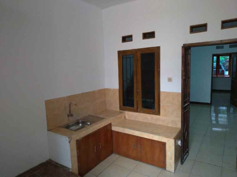 dijual rumah modern minimalis di cisaranten