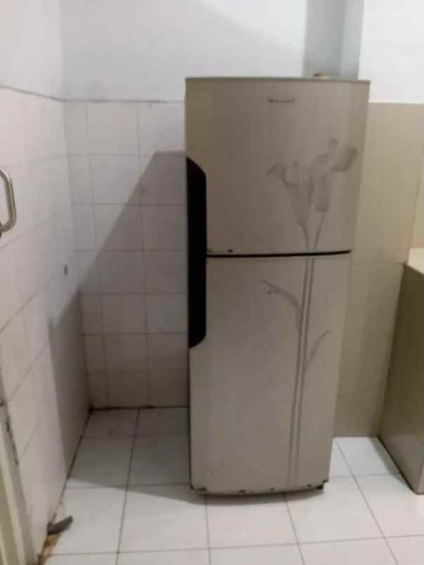 dijual rumah mulyosari