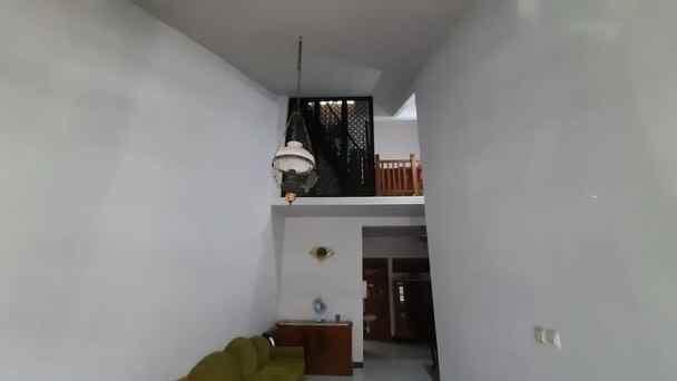 dijual rumah mulyosari