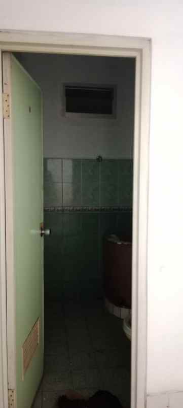 dijual rumah murah pinggir jalan