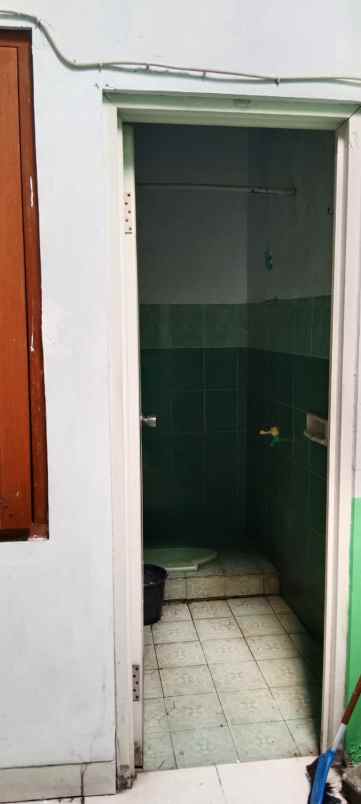 dijual rumah murah pinggir jalan