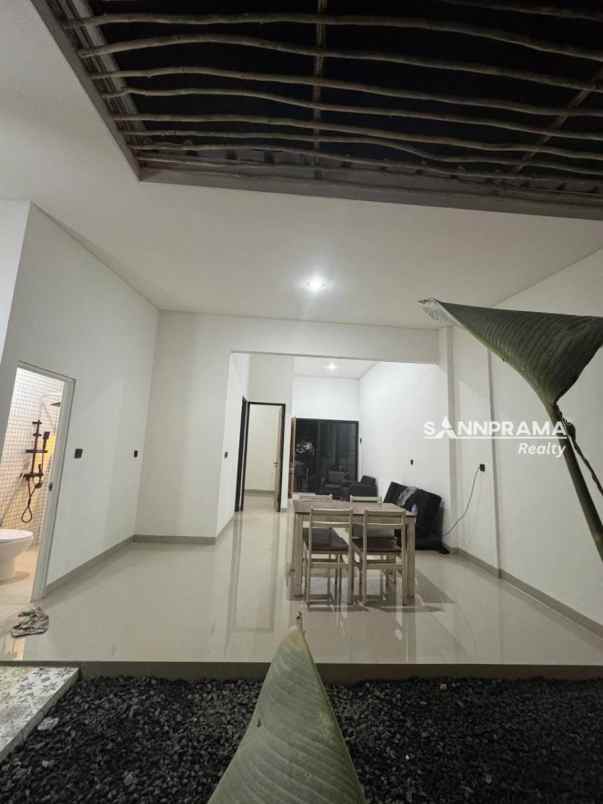 dijual rumah mustika jaya
