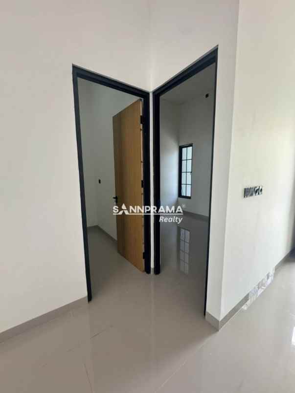 dijual rumah mustika jaya