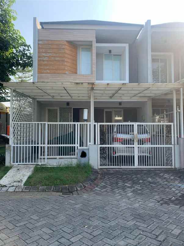 dijual rumah natura residence