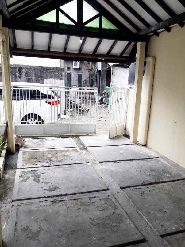 dijual rumah ngaglik