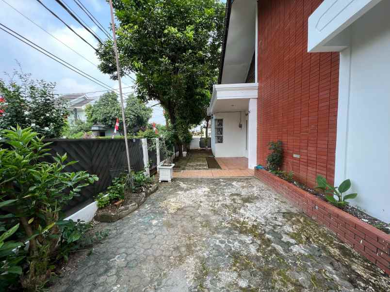 dijual rumah pamulang barat