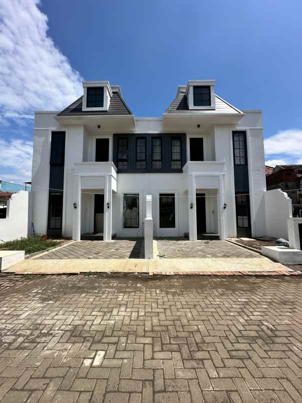 dijual rumah pandanwangi sulfat kota malang