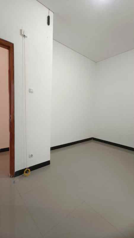 dijual rumah parangtritis