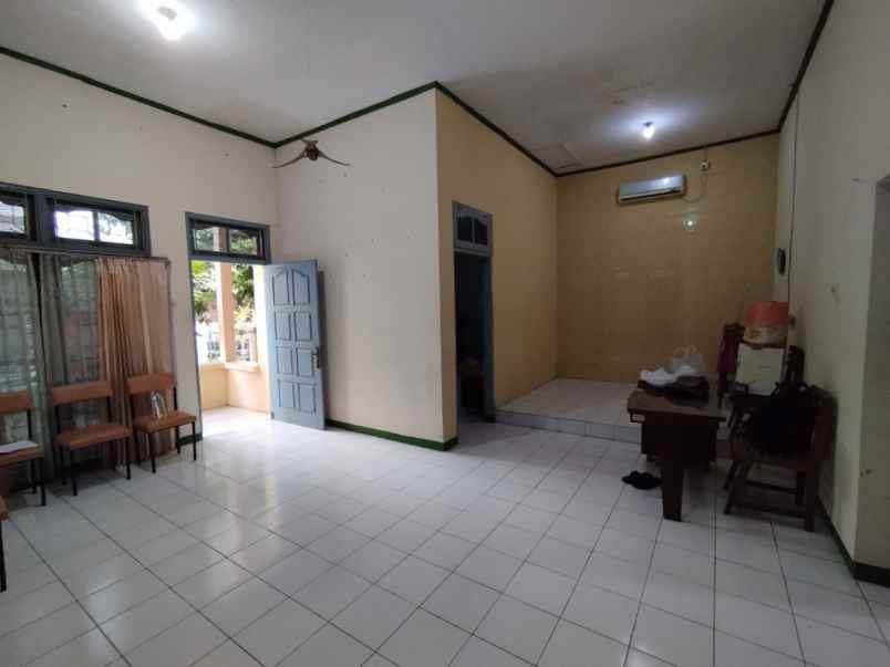 dijual rumah penumping laweyan surakarta
