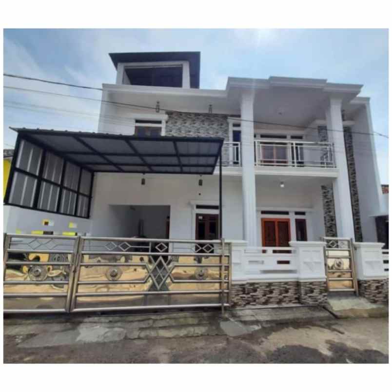 dijual rumah perum parung panjang indah