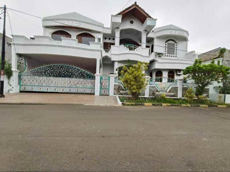 dijual rumah perumahan duta harapan
