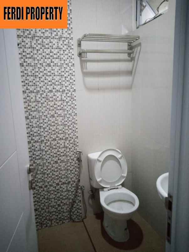 dijual rumah perumahan legenda wisata