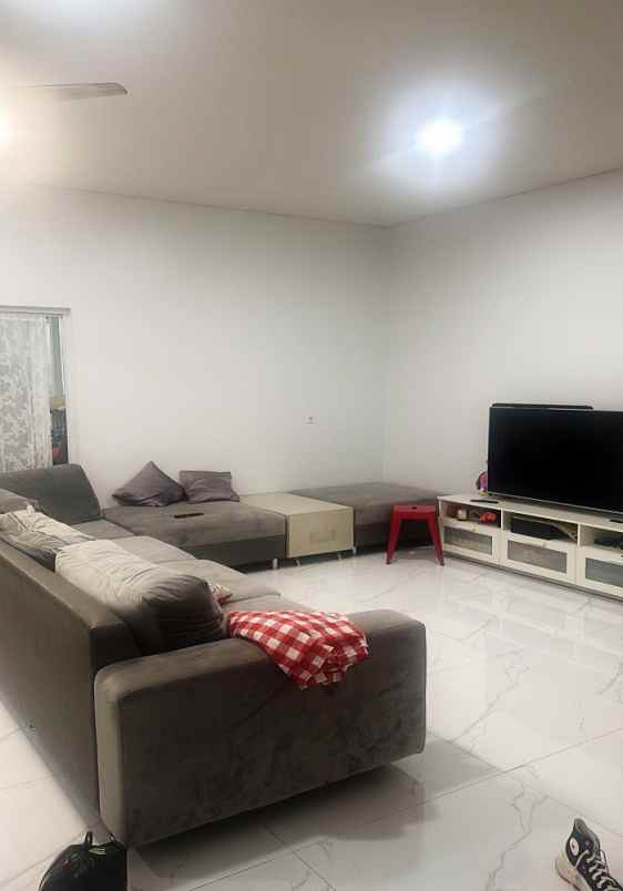 dijual rumah perumahan puri melati jl