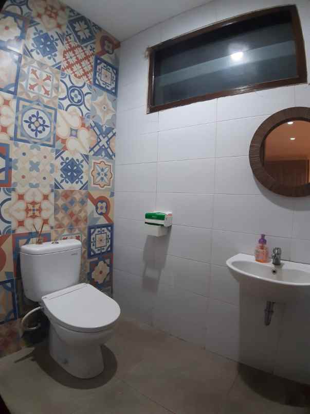 dijual rumah pesanggrahan jatibening baru