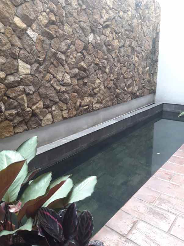 dijual rumah pesanggrahan jatibening baru