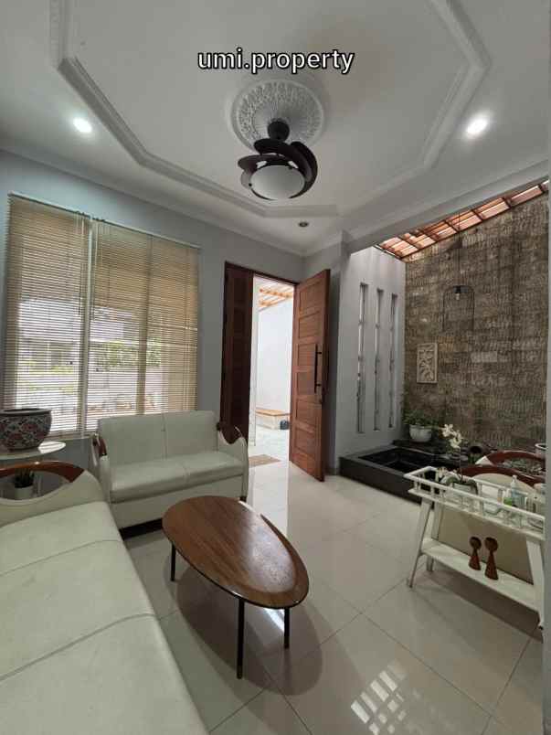 dijual rumah pondok kelapa