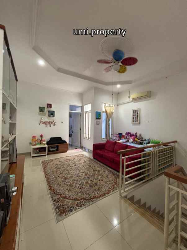 dijual rumah pondok kelapa