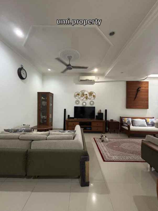 dijual rumah pondok kelapa