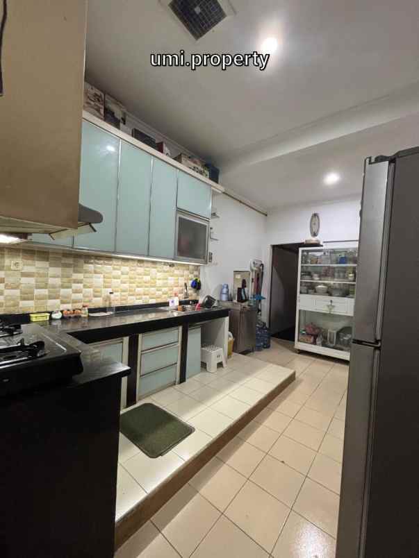 dijual rumah pondok kelapa