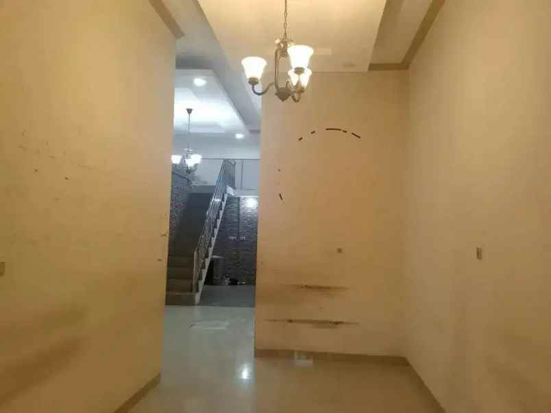 dijual rumah pondok kopi