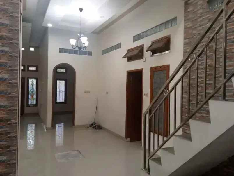 dijual rumah pondok kopi